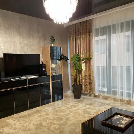 Clarice Deluxe Mamaia